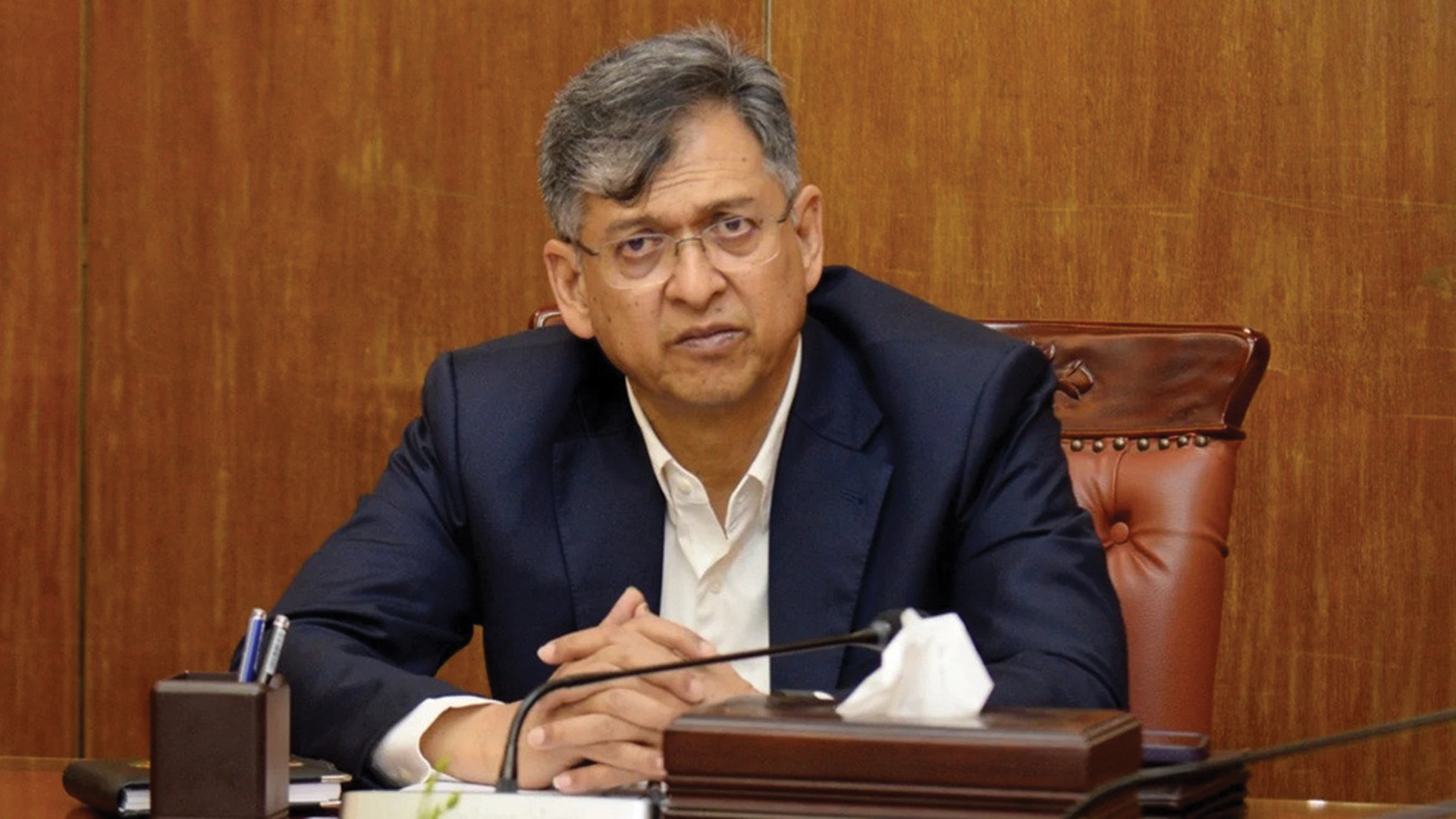 পুলিশের কেউ ফ্যাসিবাদীদের সঙ্গে যোগাযোগ রাখলে রাষ্ট্রদ্রোহ মামলা: স্বরাষ্ট্রমন্ত্রী